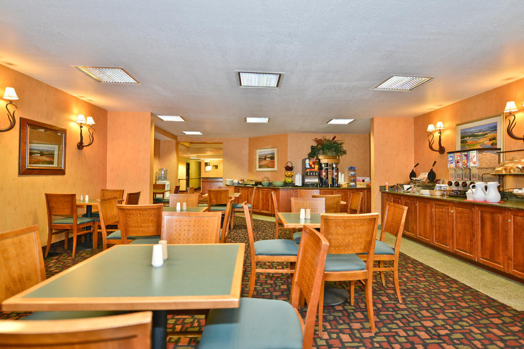 Ramada By Wyndham Kent Seattle Area Hotel Eksteriør billede